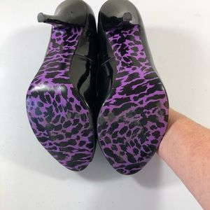 Betsey Johnson Black Patent Heels with Purple Leopard Soles